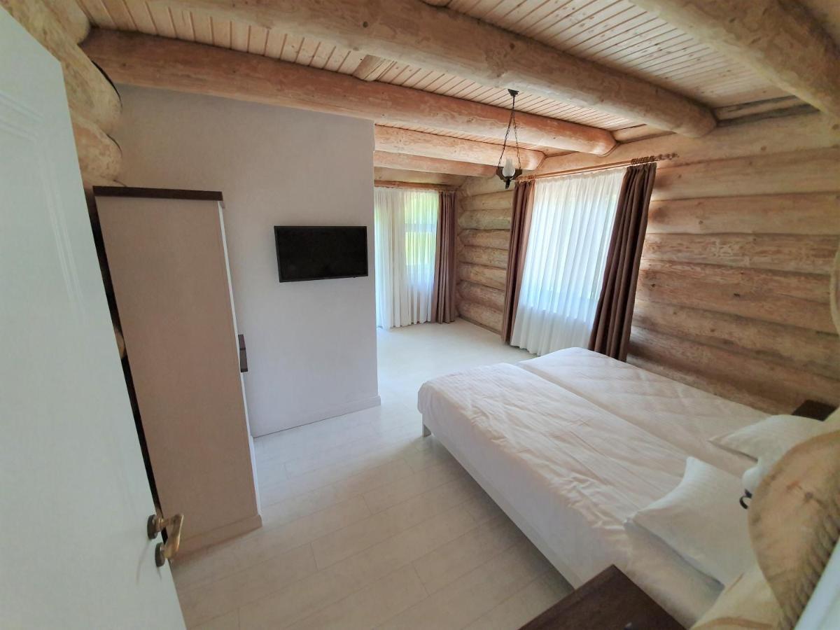 Casa Cartianu Hotel Targu Jiu Bagian luar foto